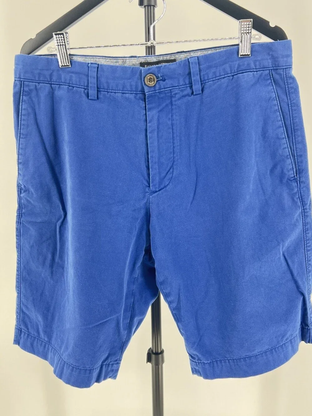 Banana Republic Size 32 chino shorts (1-39) men's classic flat front